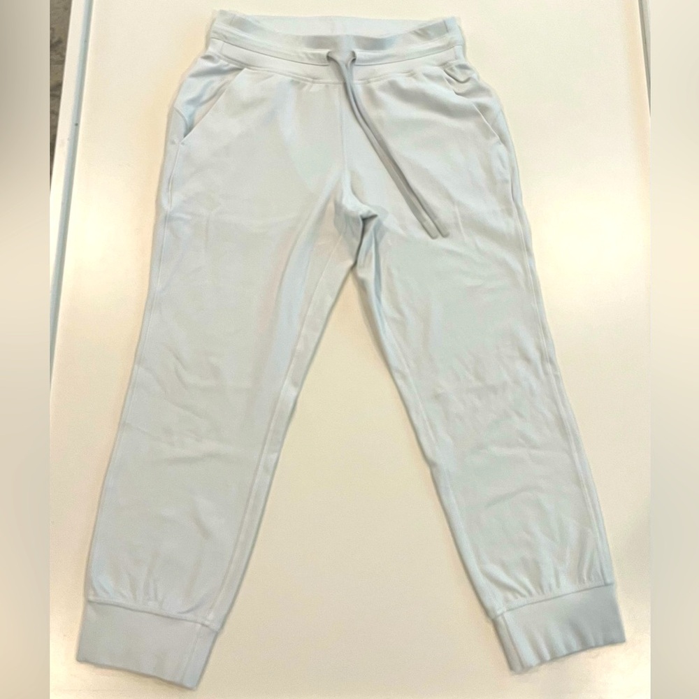 Women’s Lululemon joggers size 6